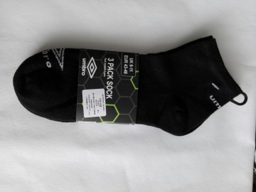 Černé kotníkové ponožky UMBRO - vel. 39-42 - 3ks v balení Černé kotníkové ponožky UMBRO - vel. 39-42 - 3ks v balení