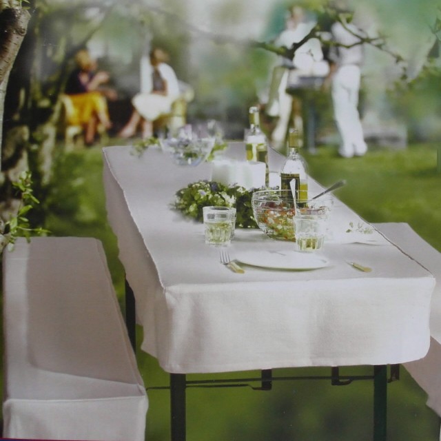 Apex sada obrusu a poťahov na pivný set - biely