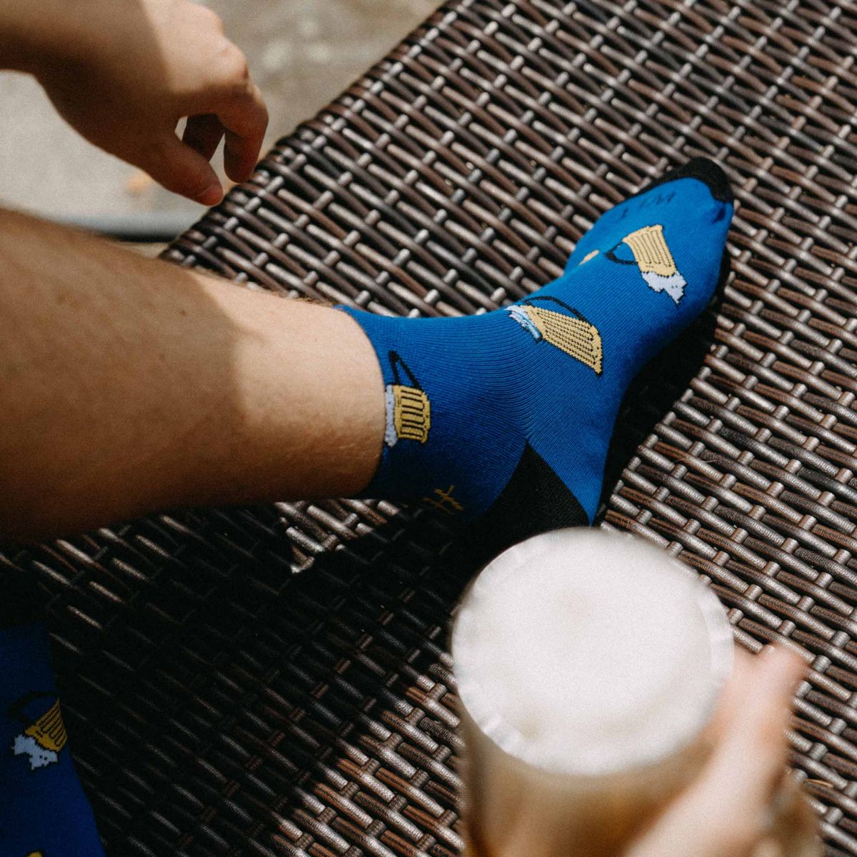 Dárkový set - 3 páry nízkých pivních ponožek v dárkové pivní plechovce tp2