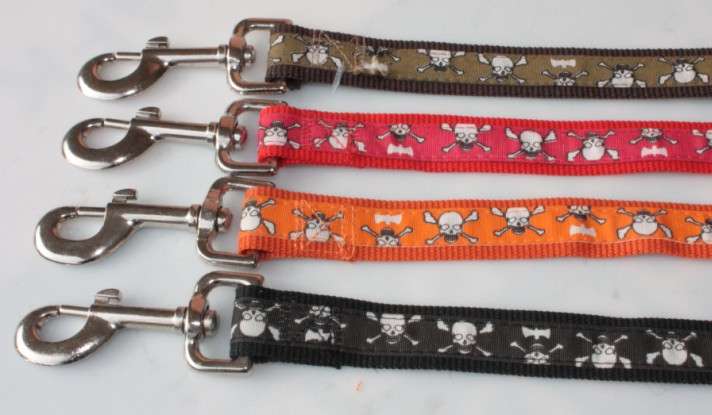 Vodítko lebka 15mm x 120cm