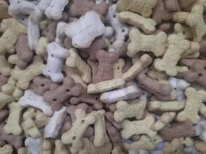 FRIGERA NV. Sušenky Puppy kostičky MIX 500g