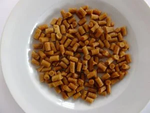 Salač Tyčinka kuřecí s lososem mini-100g