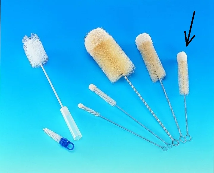 Nobby střední kartáč na čištění napaječek 1ks