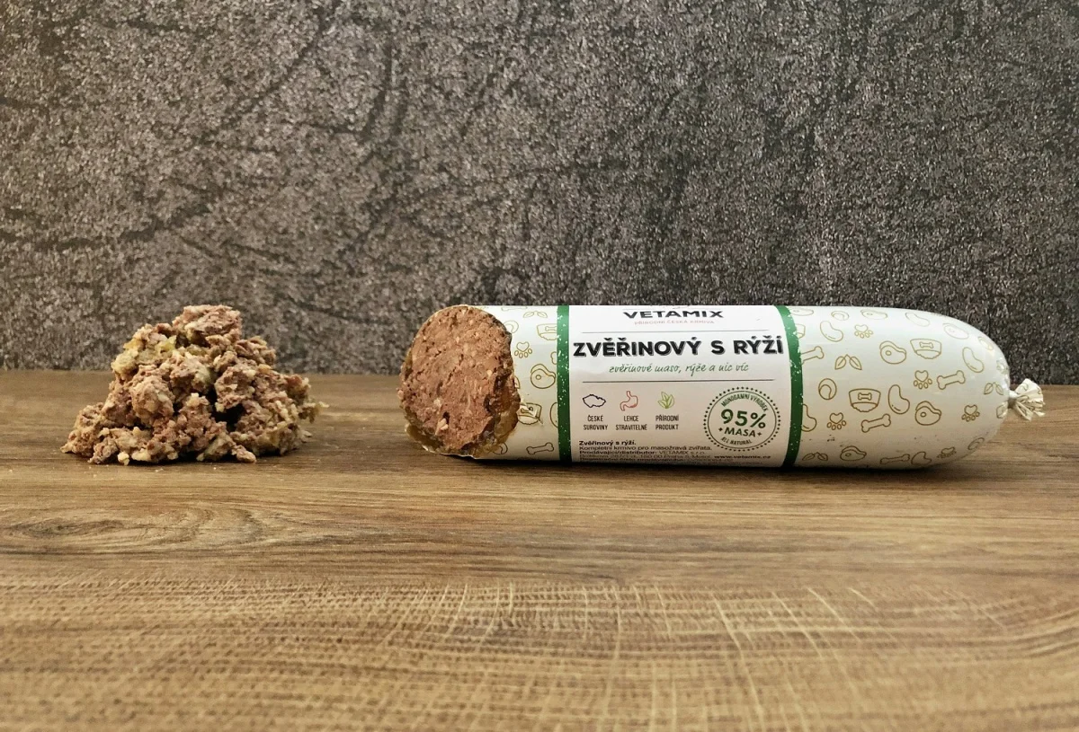 Zvěřinový s rýží 850 g