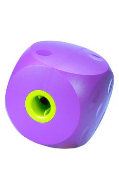 Hračka pes BUSTER Food Cube  fialová L - 12cm