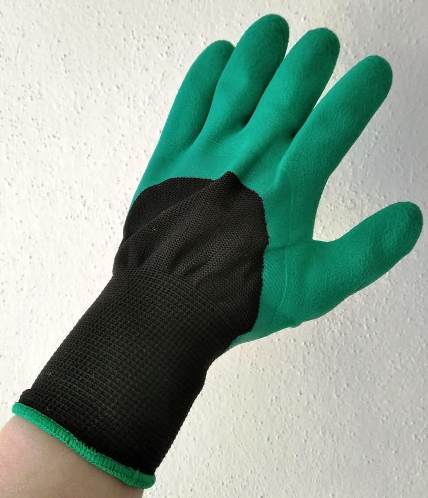 Mănuși cu gheare din plastic - gadget excelent pentru grădină