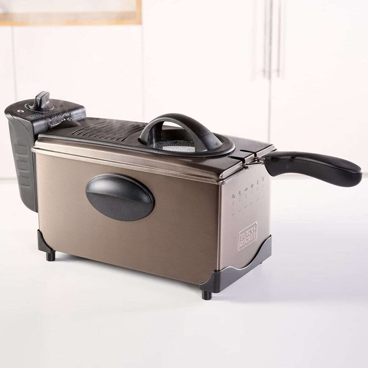 BLACK+DECKER Fritéza Black+Decker BXDF2100E