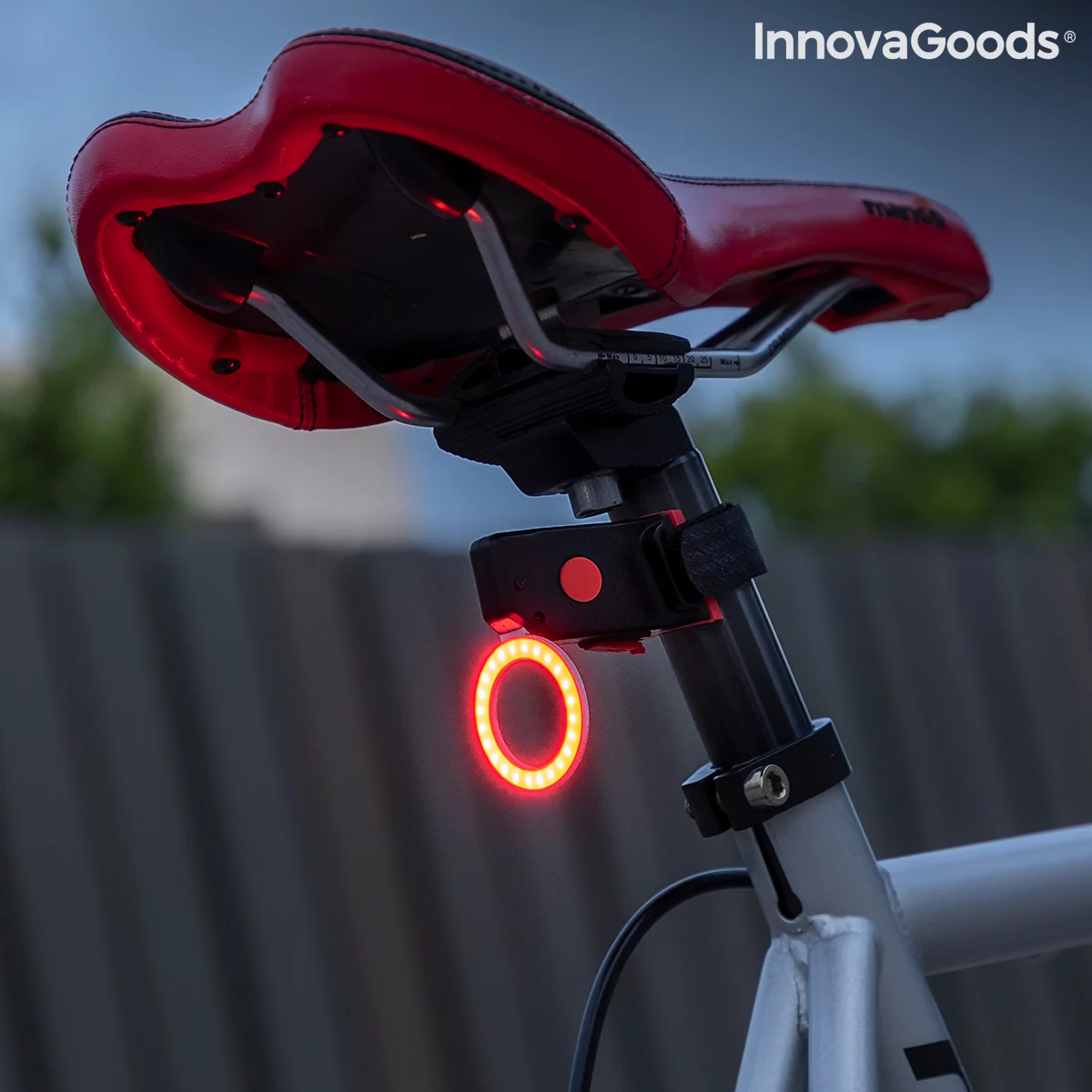 LED zadní světlo na kolo Biklium - InnovaGoods