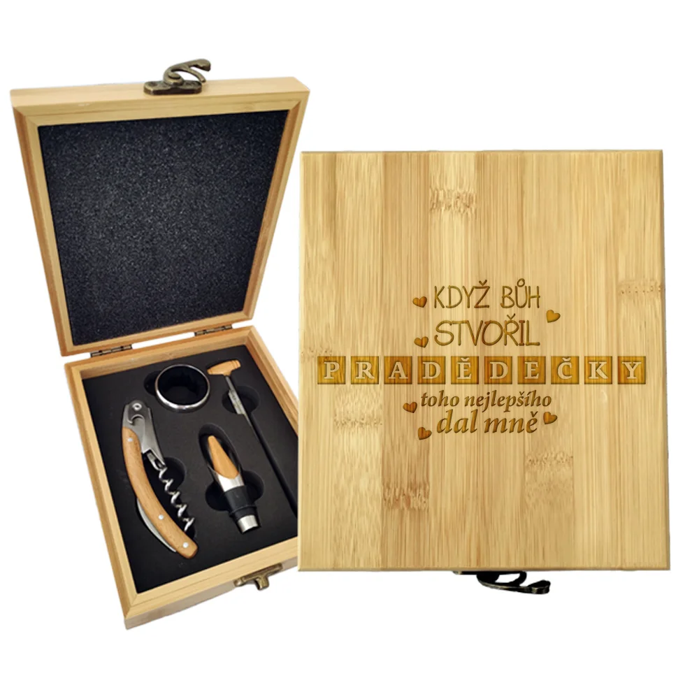 Dárková sada na víno Když Bůh stvořil pradědečky: 147×168×49 mm
