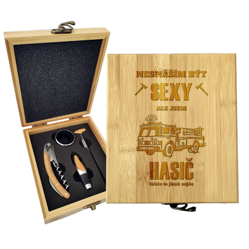 Dárková sada na víno Nesnáším být sexy, ale jsem hasič: 147×168×49 mm