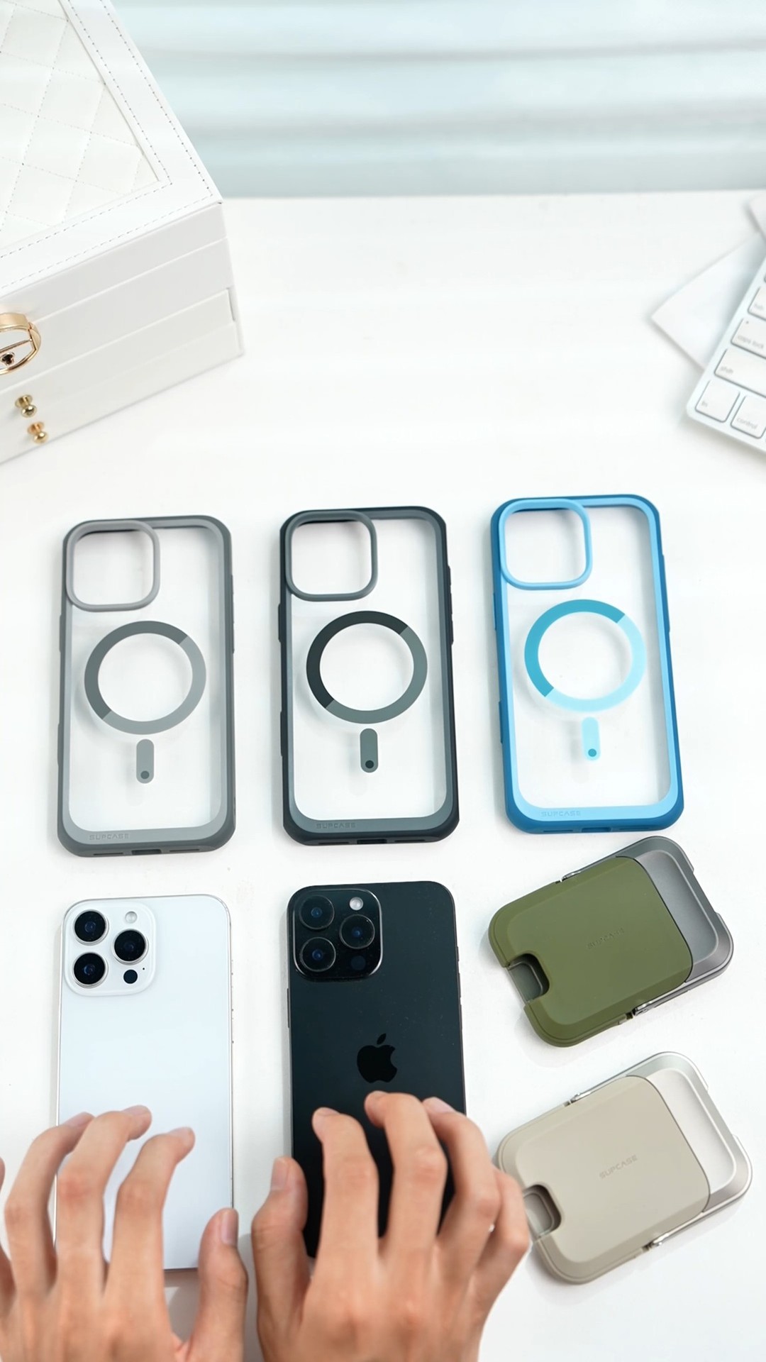 Kompletní doplňky pro Apple iPhone. Příslušenství pro iPhone – obaly, skla, MagSafe, nabíjení
