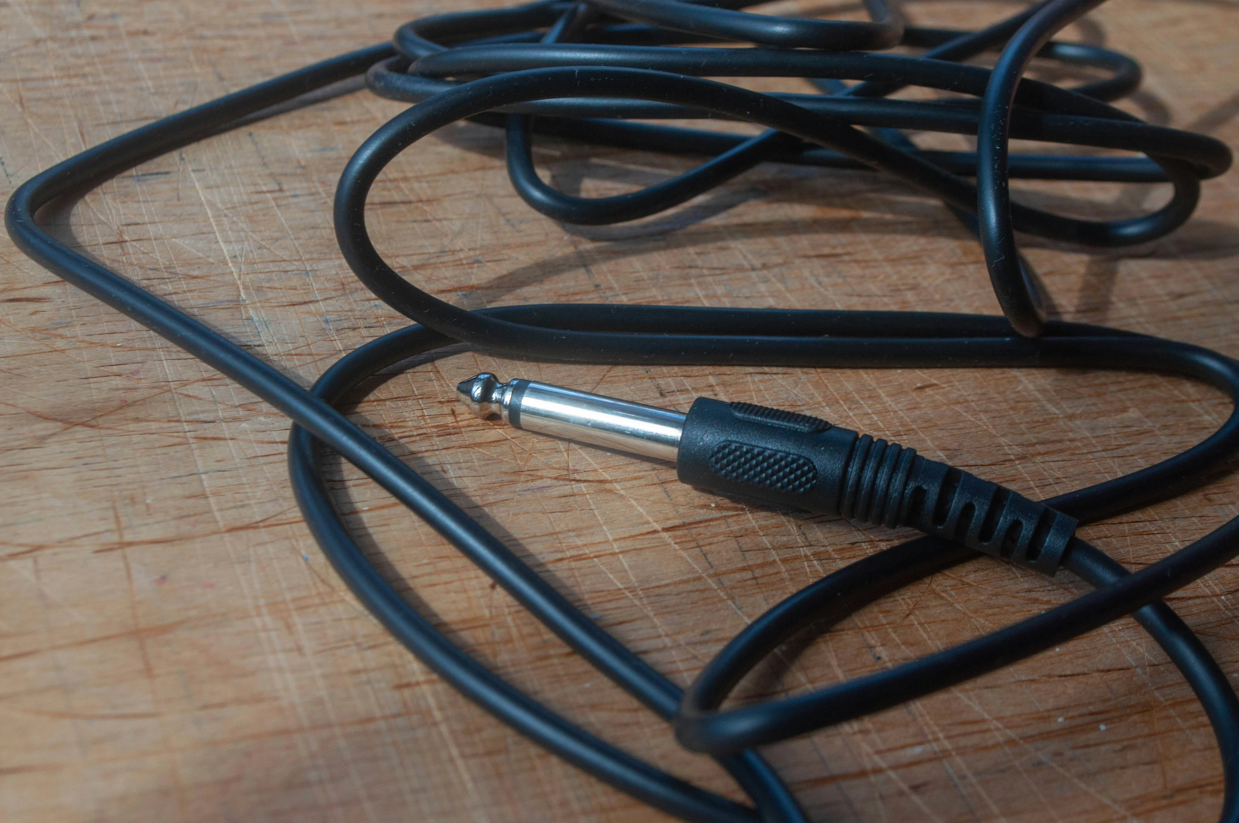 Možnosti připojení kabelových a bezdrátových sluchátek Zapojení sluchátek pomocí Jack, USB-C a Bluetooth adaptéru