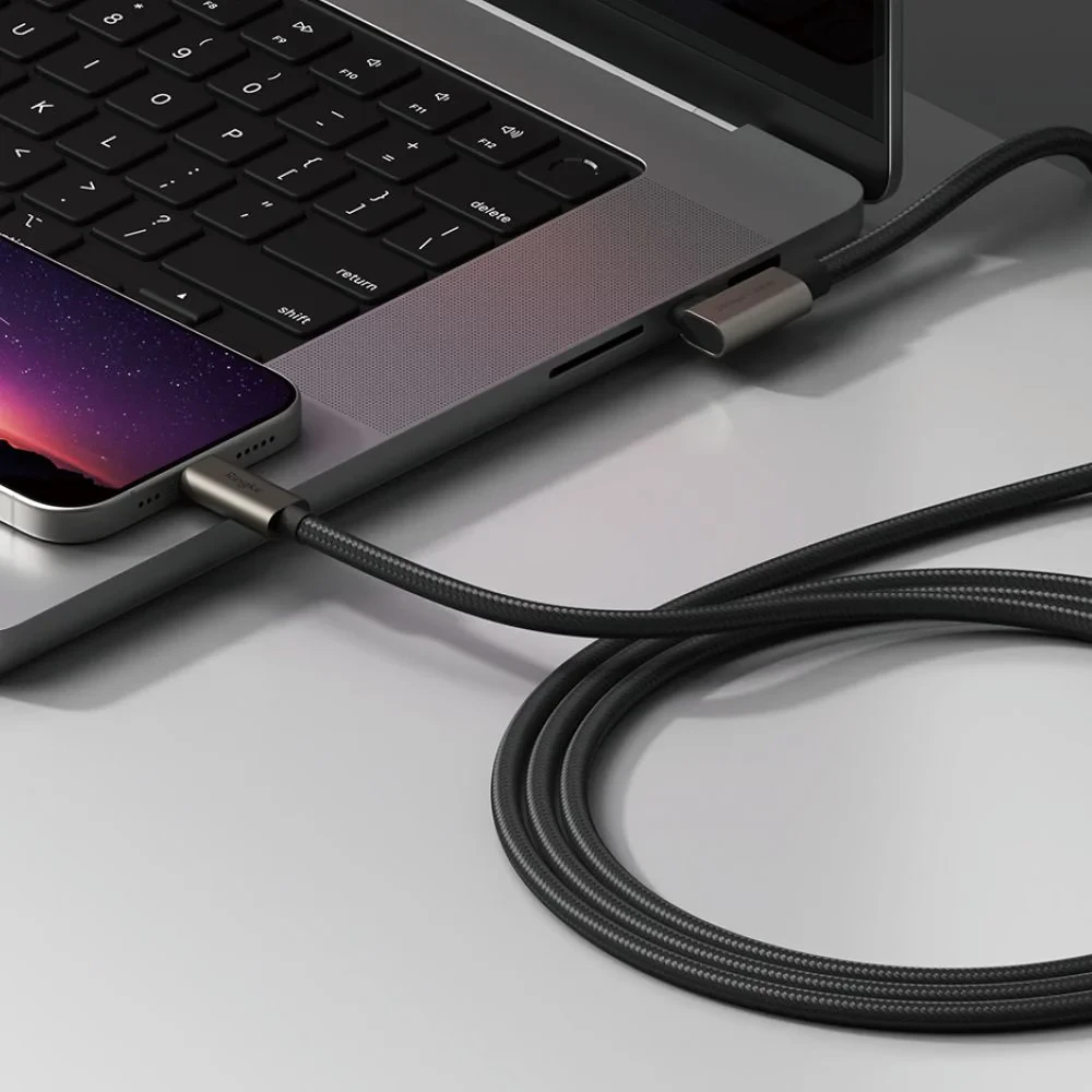 Možnosti použití USB-C kabelů s různými zařízeními USB-C kabel připojený k telefonu notebooku monitoru a příslušenství